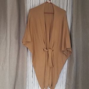 Vici waist tie poncho